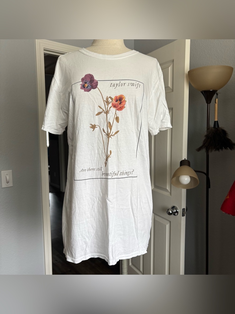 Taylor Swift t-shirt